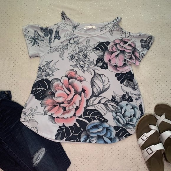 Cutout Blouse w/ Pink, Navy & White Floral Design - Picture 1 of 5